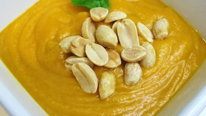 Амтат төмс ба газрын самрын шөл