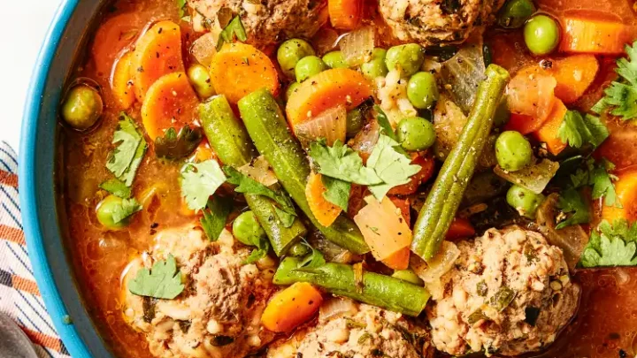 Бөөрөнхий махтай шөл