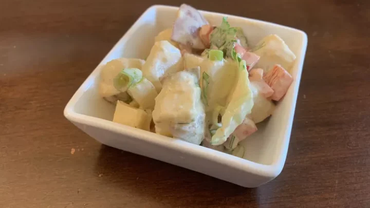 Хонхон чинжүүтэй төмсний холиг